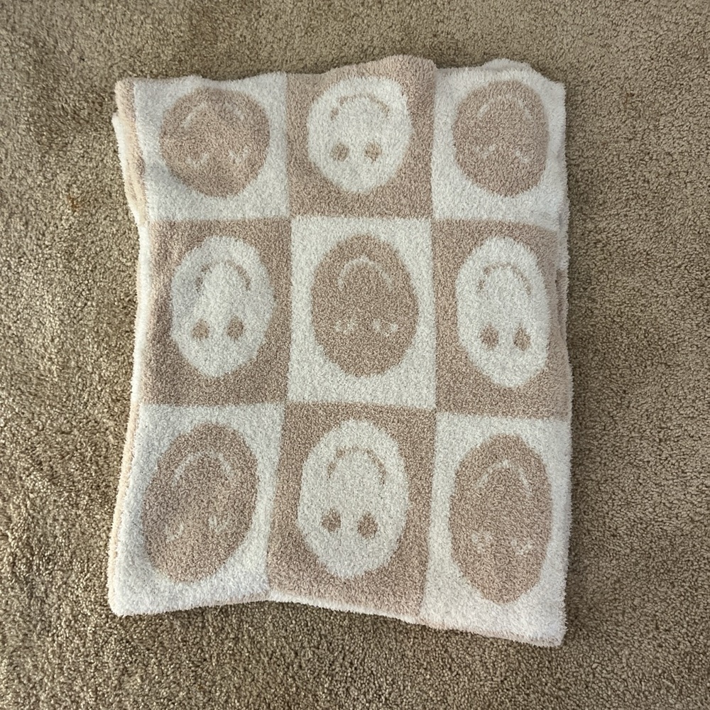 Amazon Cream and Tan Smiley Face Blanket Baby Blanket